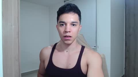 Snapshot of scott_brasher1 chatting on January 16, 2025, 10:23 pm Twitter Scott brasher1 Instagram Camiloestuardo2 online show from January 16, 2025, 10:23 pm