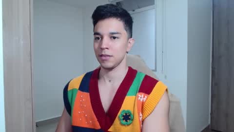 Snapshot of scott_brasher1 chatting on January 20, 2025, 9:43 pm Twitter Scott brasher1 Instagram Camiloestuardo2 online show from January 20, 2025, 9:43 pm