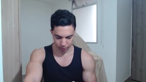 Snapshot of scott_brasher1 chatting on January 27, 2025, 7:46 pm Twitter Scott brasher1 Instagram Camiloestuardo2 online show from January 27, 2025, 7:46 pm