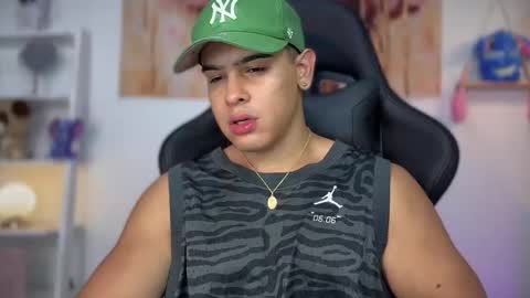 Snapshot of scott_flintt chatting on November 29, 2025, 12:24 am Andrew Flintt online show from November 29, 2025, 12:24 am