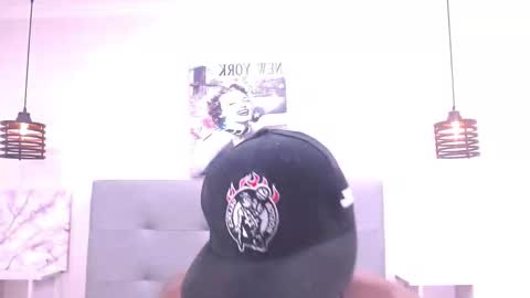 Snapshot of scottdamar chatting on October 17, 2025, 7:05 pm Damar online show from October 17, 2025, 7:05 pm