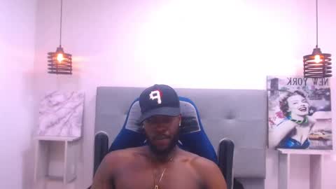 Snapshot of scottdamar chatting on November 6, 2025, 11:48 pm Damar online show from November 6, 2025, 11:48 pm