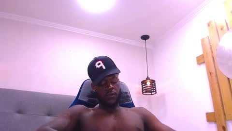 Snapshot of scottdamar chatting on November 8, 2025, 8:07 pm Damar online show from November 8, 2025, 8:07 pm