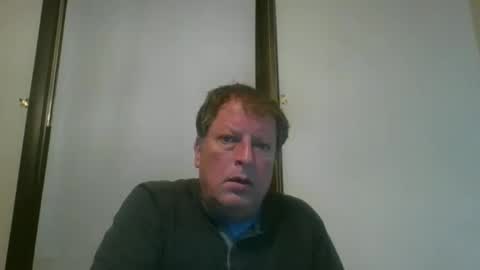 Snapshot of scottpbi52 chatting on May 15, 2026, 2:51 am scottpbi52 online show from May 15, 2026, 2:51 am