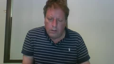Snapshot of scottpbi52 chatting on May 21, 2026, 2:02 pm scottpbi52 online show from May 21, 2026, 2:02 pm