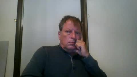 Snapshot of scottpbi52 chatting on June 22, 2026, 3:42 pm scottpbi52 online show from June 22, 2026, 3:42 pm