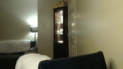 Snapshot of scottsman214 chatting on December 22, 2024, 6:15 pm James online show from December 22, 2024, 6:15 pm