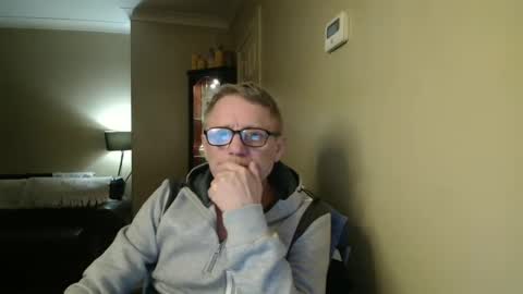 Snapshot of scottsman214 chatting on December 26, 2024, 7:38 pm James online show from December 26, 2024, 7:38 pm