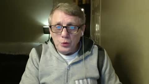 Snapshot of scottsman214 chatting on February 21, 2025, 10:04 pm James online show from February 21, 2025, 10:04 pm