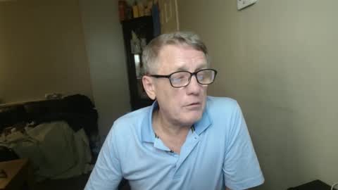 Snapshot of scottsman214 chatting on October 20, 2025, 9:37 pm James online show from October 20, 2025, 9:37 pm