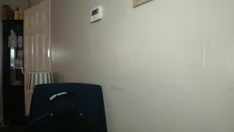 Snapshot of scottsman214 chatting on November 12, 2025, 8:08 pm James online show from November 12, 2025, 8:08 pm