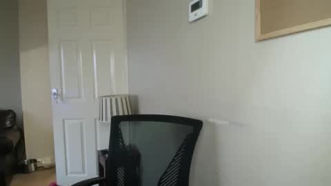 Snapshot of scottsman214 chatting on December 14, 2025, 12:21 pm James online show from December 14, 2025, 12:21 pm