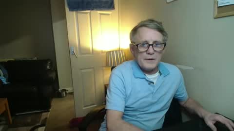 Snapshot of scottsman214 chatting on December 22, 2025, 5:32 pm James online show from December 22, 2025, 5:32 pm