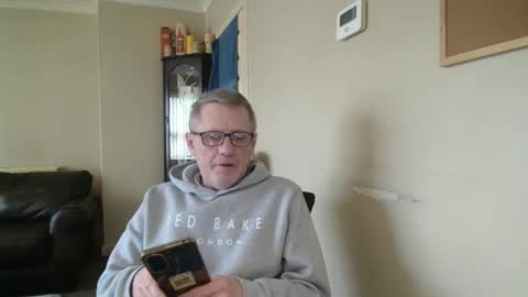 Snapshot of scottsman214 chatting on March 15, 2026, 12:33 pm James online show from March 15, 2026, 12:33 pm