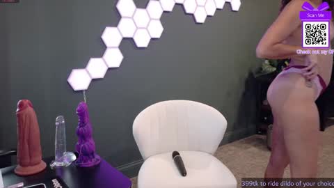 Scout has fun online show from October 15, 2025, 1:33 pm