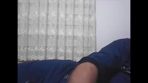 Snapshot of screw2 chatting on January 5, 2025, 10:08 pm Evren online show from January 5, 2025, 10:08 pm