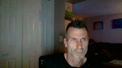 Snapshot of scroach11 chatting on May 11, 2026, 1:44 am GettOffMyLawn online show from May 11, 2026, 1:44 am