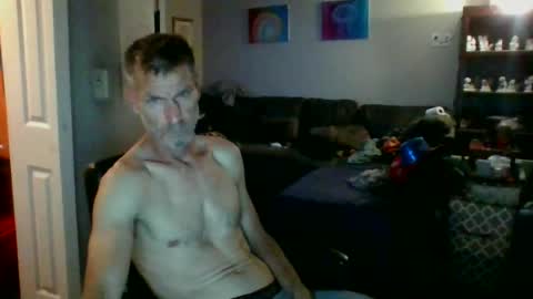 Snapshot of scroach11 chatting on July 5, 2026, 2:51 am GettOffMyLawn online show from July 5, 2026, 2:51 am