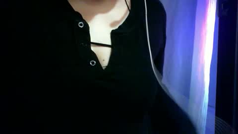 Snapshot of scumbagsmith chatting on November 26, 2025, 10:05 am Danni online show from November 26, 2025, 10:05 am