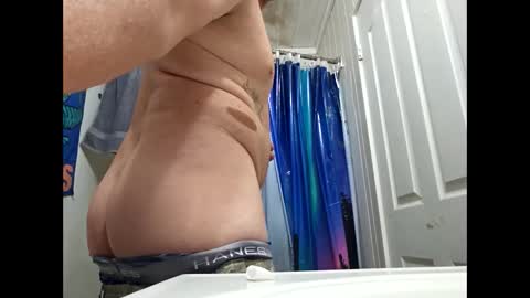 Snapshot of sdraftt45 chatting on December 25, 2024, 1:10 am Arin online show from December 25, 2024, 1:10 am