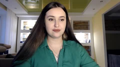 Elizabeth  online show from December 28, 2024, 1:28 pm