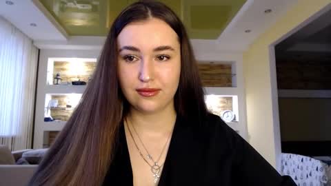 Elizabeth  online show from January 8, 2025, 8:16 am