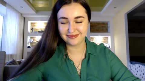 Elizabeth  online show from January 24, 2025, 11:48 am