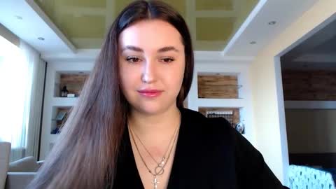 Elizabeth  online show from February 10, 2025, 1:01 pm