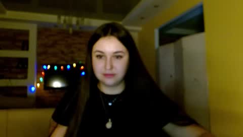 Elizabeth  online show from January 5, 2026, 5:27 pm