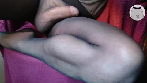 Snapshot of seamlessly chatting on December 27, 2024, 11:28 am seamlessly online show from December 27, 2024, 11:28 am