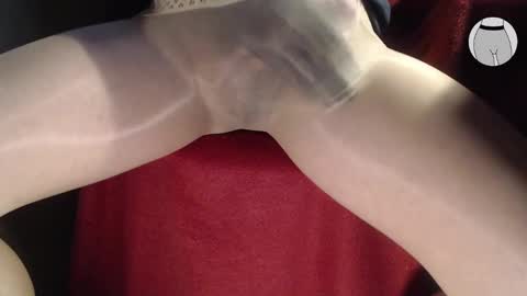 Snapshot of seamlessly chatting on March 2, 2025, 10:38 pm seamlessly online show from March 2, 2025, 10:38 pm