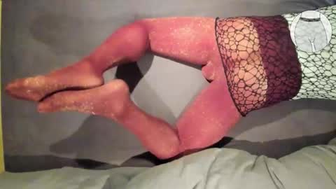 Snapshot of seamlessly chatting on October 11, 2025, 8:51 pm seamlessly online show from October 11, 2025, 8:51 pm