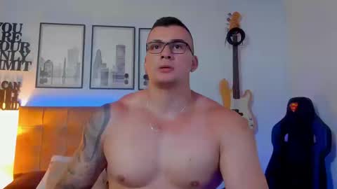 Snapshot of sean_carrera69 chatting on September 16, 2025, 12:44 am Sean Carrera online show from September 16, 2025, 12:44 am