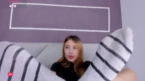 Snapshot of seattle_rousse chatting on June 28, 2026, 1:17 pm Rosie online show from June 28, 2026, 1:17 pm