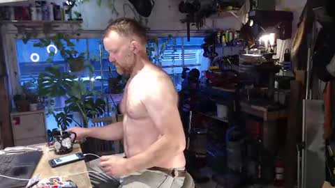 Seattlemanwhore online show from June 18, 2026, 1:48 pm