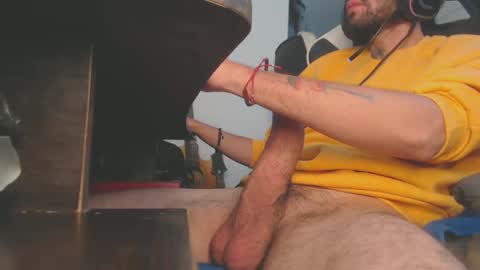 sebas21cm1 online show from February 19, 2025, 5:06 pm