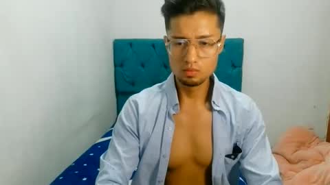 Snapshot of sebas_baby chatting on June 11, 2026, 4:21 am SEBASTIAN online show from June 11, 2026, 4:21 am