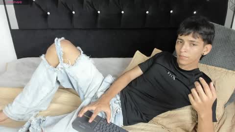 Sebastian Alvarez online show from May 6, 2026, 1:57 am