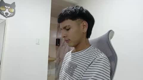 Snapshot of sebas_lover_ chatting on October 20, 2025, 8:20 pm SEBASTIAN online show from October 20, 2025, 8:20 pm