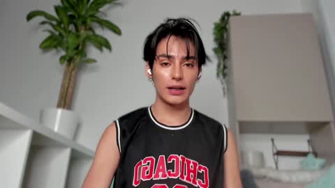 sebastian online show from January 28, 2025, 8:36 am