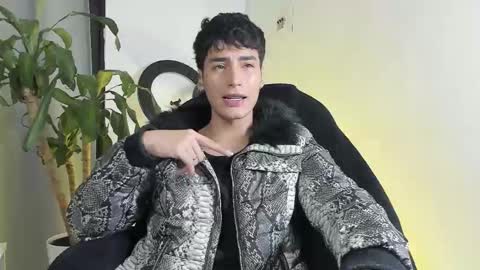 sebastian online show from December 18, 2025, 1:17 pm