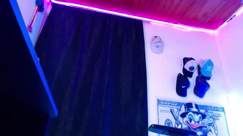 Snapshot of sebastian_025 chatting on March 23, 2026, 10:52 am Sebastian online show from March 23, 2026, 10:52 am