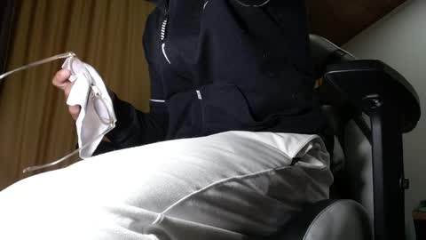 Snapshot of sebastian_025 chatting on April 26, 2026, 8:12 am Sebastian online show from April 26, 2026, 8:12 am