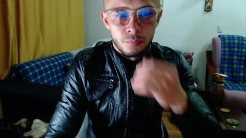 Snapshot of sebastian_025 chatting on May 12, 2026, 5:04 am Sebastian online show from May 12, 2026, 5:04 am
