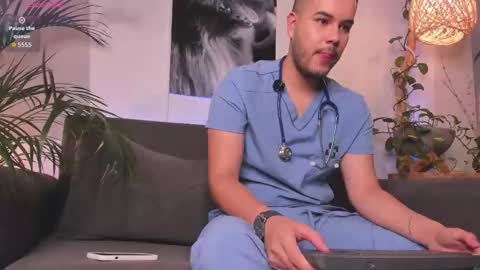 Snapshot of sebastian_foxxxx chatting on March 4, 2026, 12:05 am Sebastian foxxxx online show from March 4, 2026, 12:05 am