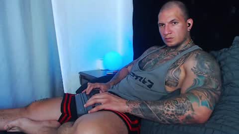 Snapshot of sebastian_muss chatting on July 28, 2026, 7:15 pm Sebastian online show from July 28, 2026, 7:15 pm