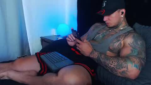 Snapshot of sebastian_muss chatting on July 29, 2026, 6:50 pm Sebastian online show from July 29, 2026, 6:50 pm