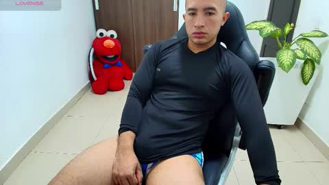 juan  sebastian online show from October 12, 2025, 12:37 pm