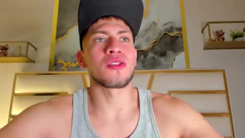 Snapshot of sebastianmaximoff chatting on January 31, 2025, 12:51 pm Sebastian online show from January 31, 2025, 12:51 pm