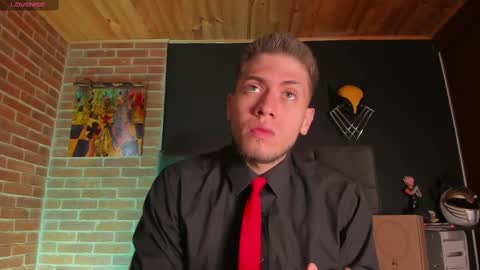 Snapshot of sebastianmaximoff chatting on February 4, 2025, 12:11 pm Sebastian online show from February 4, 2025, 12:11 pm